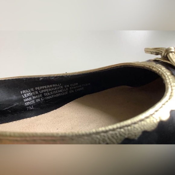 Aerosoles black women’s flats w/ gold lining & bow w/ straps size 7 - Picture 7 of 9